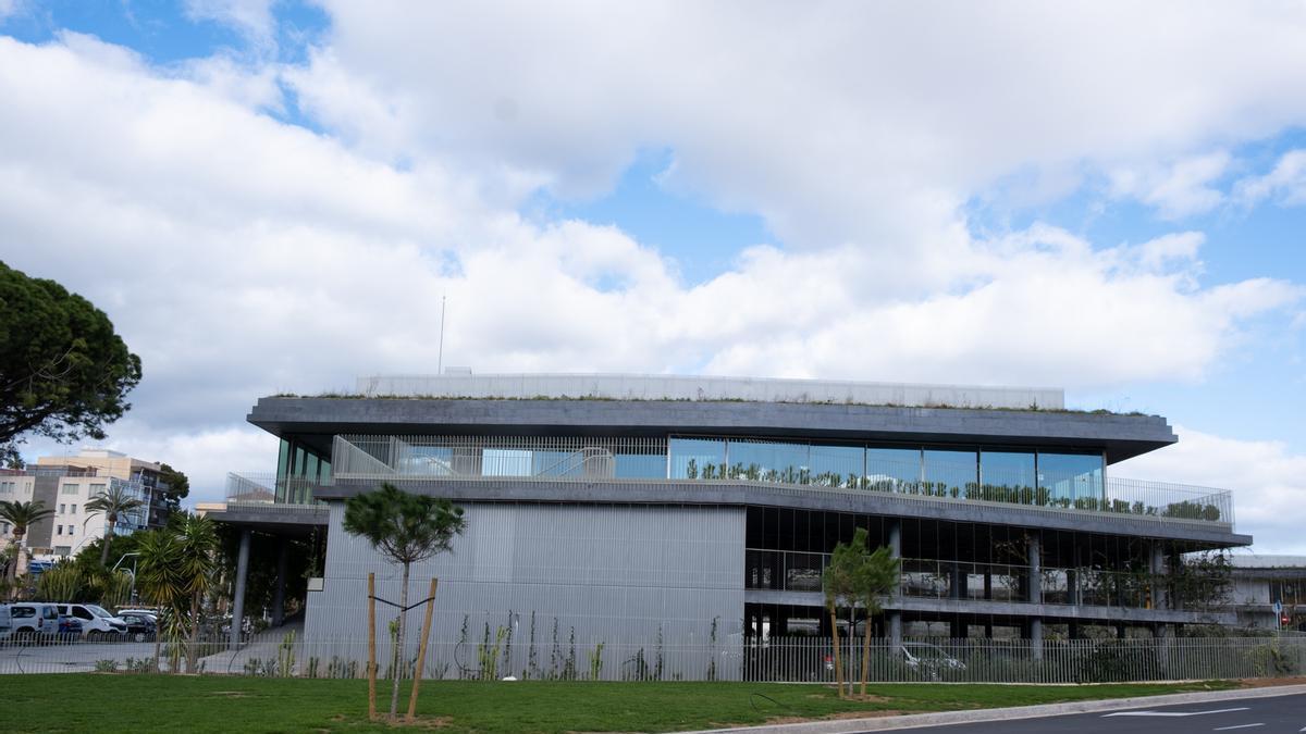 Edificio exterior del nuevo Club de Mar, donde Mar Salada ocupará la última planta