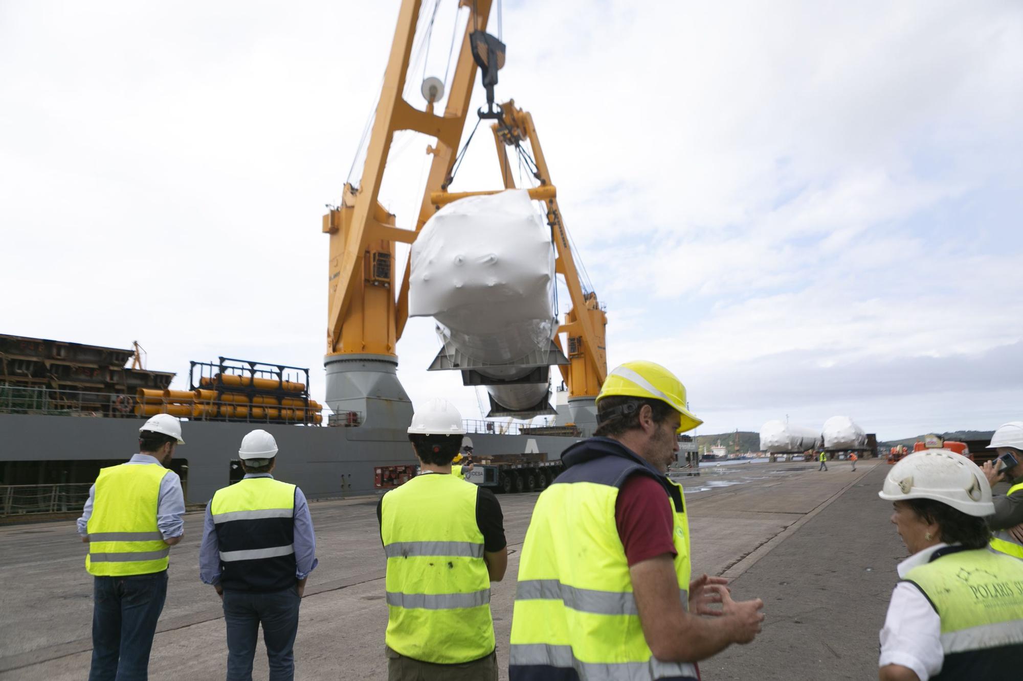 EN IMÁGENES: Idesa expide cuatro tanques para la mayor terminal española de gas para buques, en Algeciras