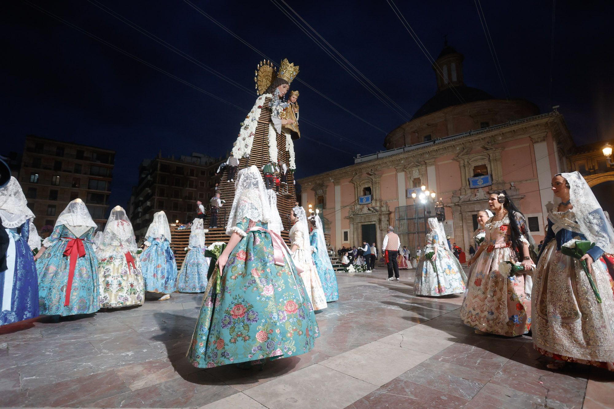 Todas las fotos de la Ofrenda del 17 de marzo por la calle San Vicente de 19:00 a 20:00 horas