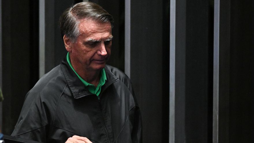Un golpe frustrado, una vieja enemistad y el &#039;factor Trump&#039;: las claves para entender el arresto domiciliario de Bolsonaro