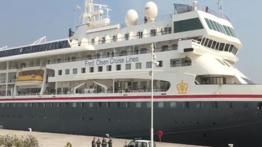 El buque "Braemar" abre la temporada de cruceros en Avilés