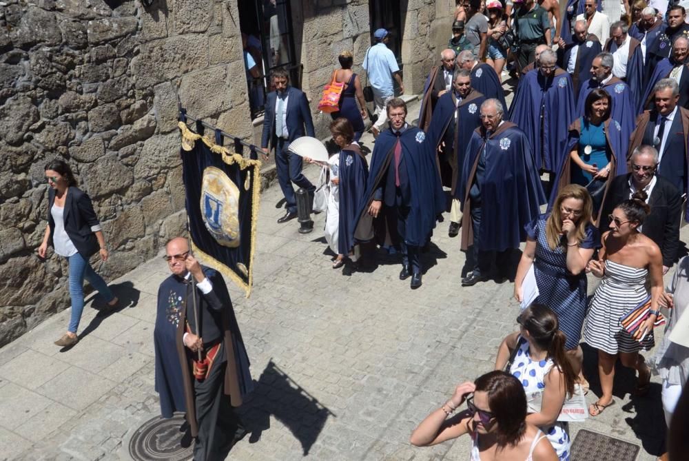 Alberto Núñez Feijóo presidió un acto en el Pazo de Fefiñáns en el que el protagonista inesperado fue el intenso calor.