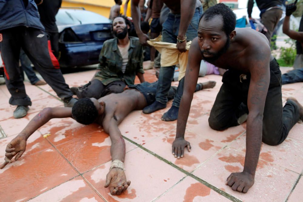 Salto masivo de inmigrantes a la valla de Ceuta