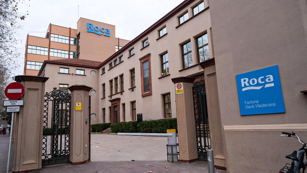 Factoría de la multinacional Roca entre Viladecans y Gavà.