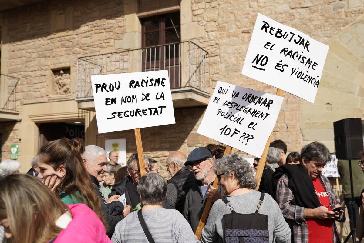 Les imatges de la protesta de la Plataforma Antifeixista a Santpedor