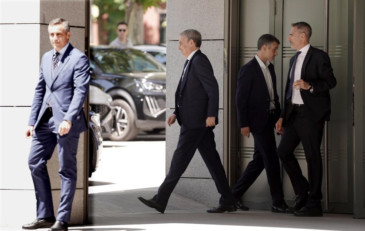 El telèfon aportat pels EUA revela que Zapatero estava «molt enfadat» al sortir el seu nom vinculat al rescat de Plus Ultra