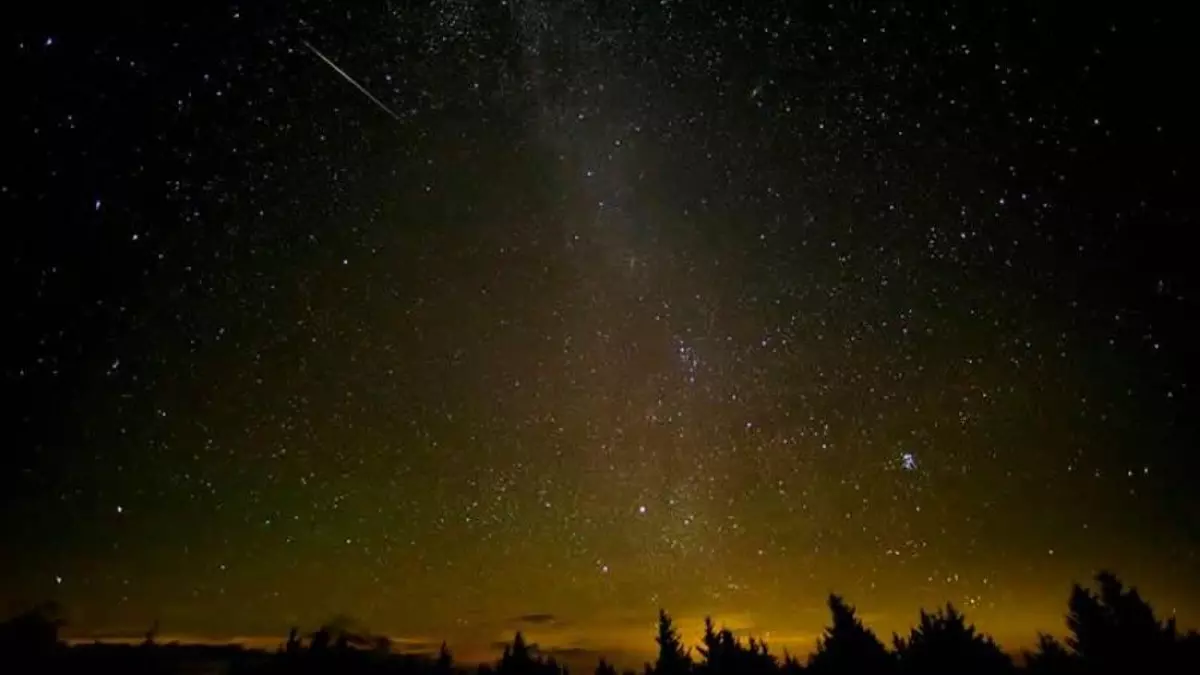 Perseidas, Luna de Esturión o una alineación planetaria: cómo y cuándo ver todos los fenómenos astronómicos de este agosto
