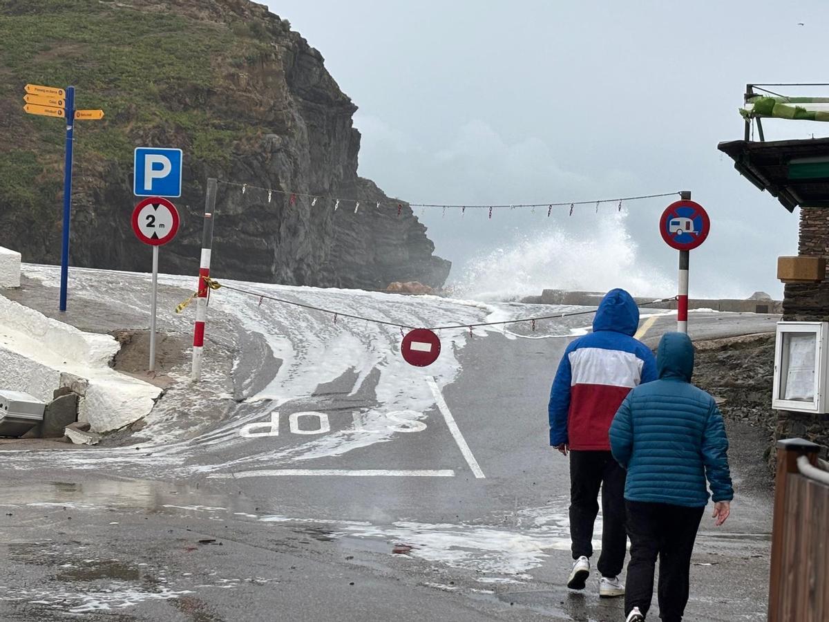 Les imatges del temporal a Llançà