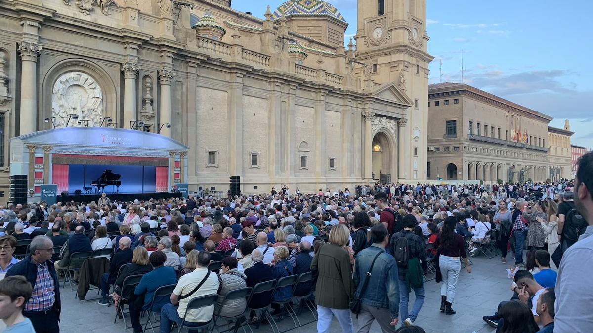 Imagen de la carroza del Teatro Real de Cáceres.