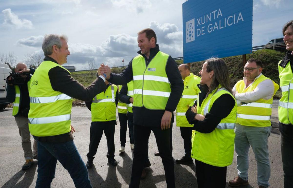 Rueda visita el inicio de los
trabajos de prolongación.