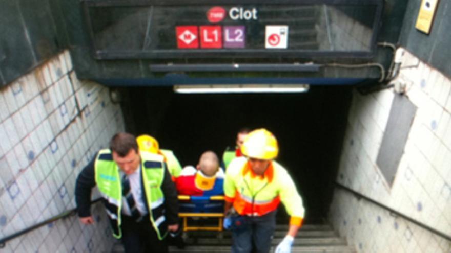 Al menos 18 personas resultan heridas en un choque de trenes cerca de la estación del Clot