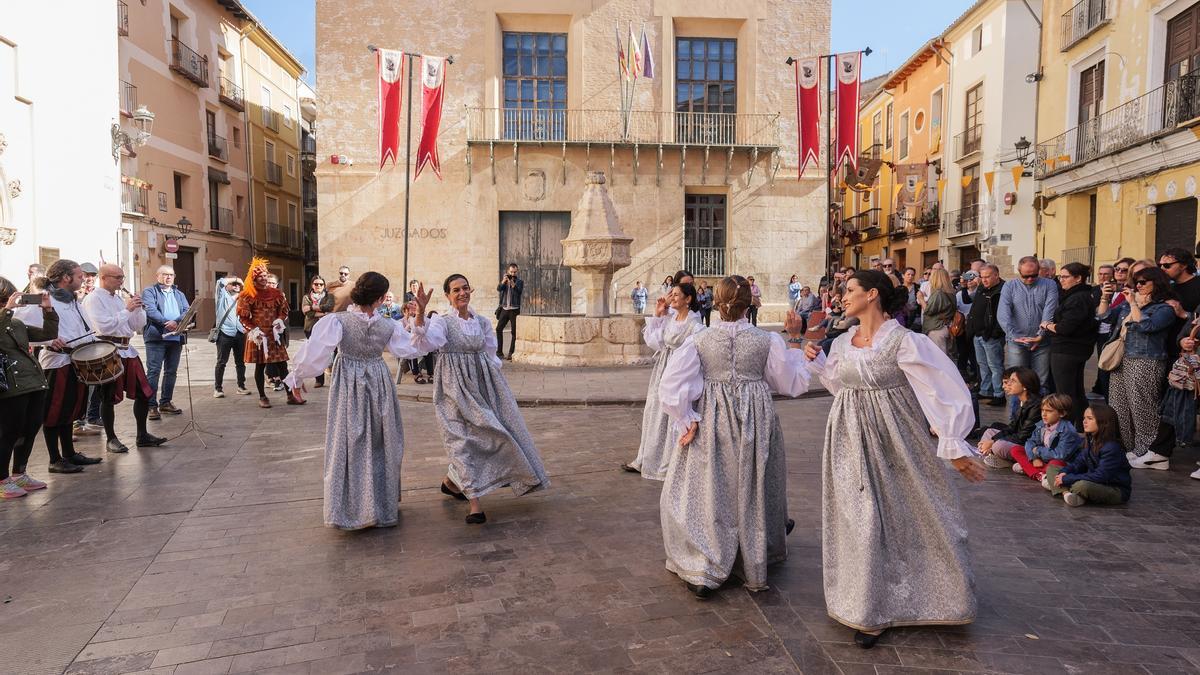 Una actuación de una edición anterior de la Fira Borja en Xàtiva.