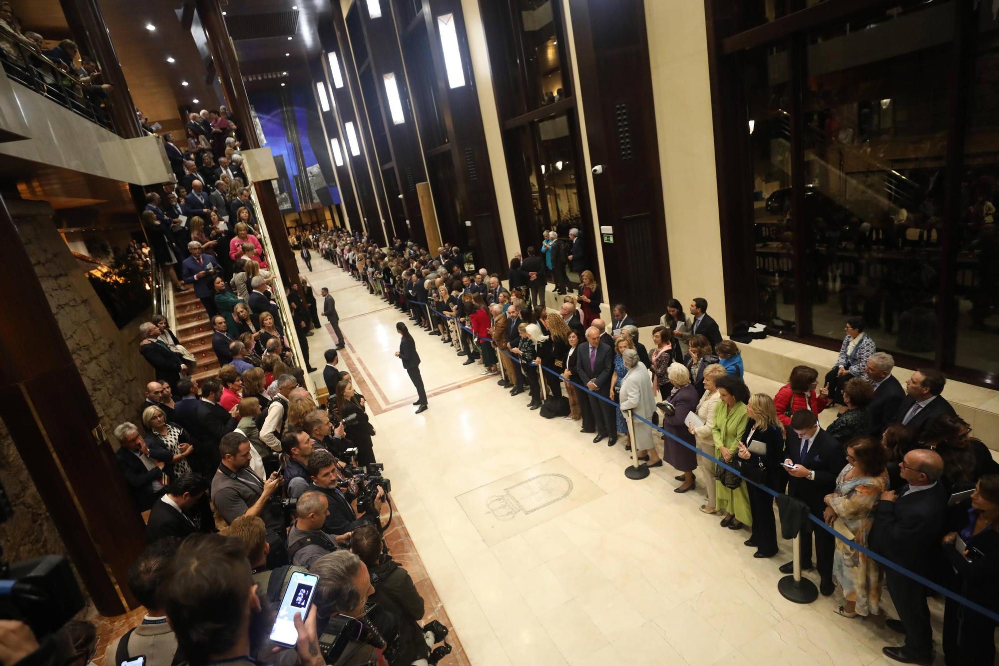 EN IMÁGENES: La Familia Real asiste en Oviedo al concierto de los premios "Princesa de Asturias"