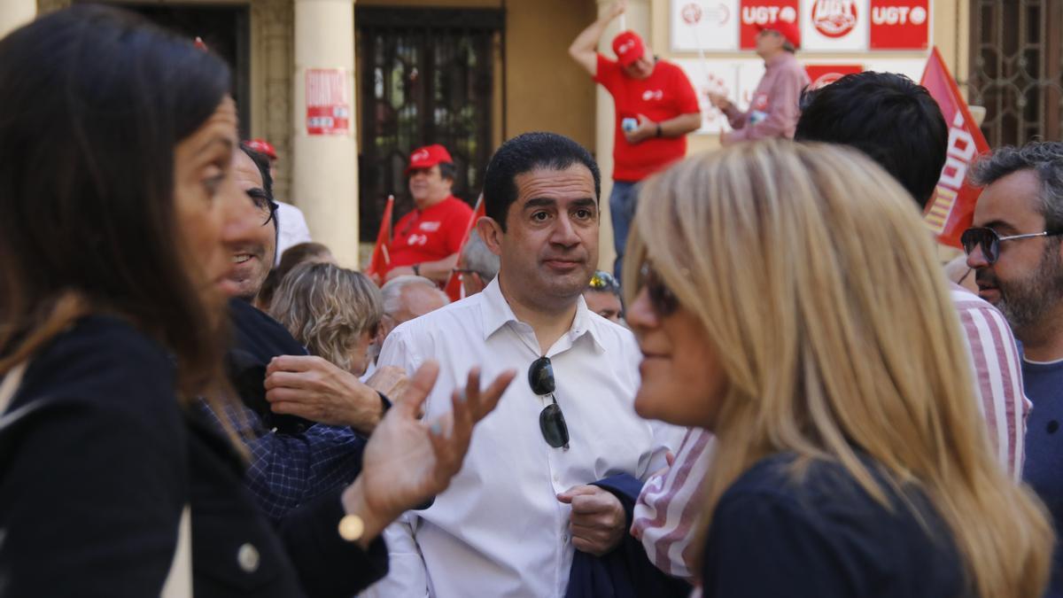 Un millar de personas en la manifestación del 1 de mayo de Alcoy