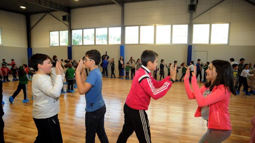 Alumnos del colegio de Rubiáns/Iñaki Abella