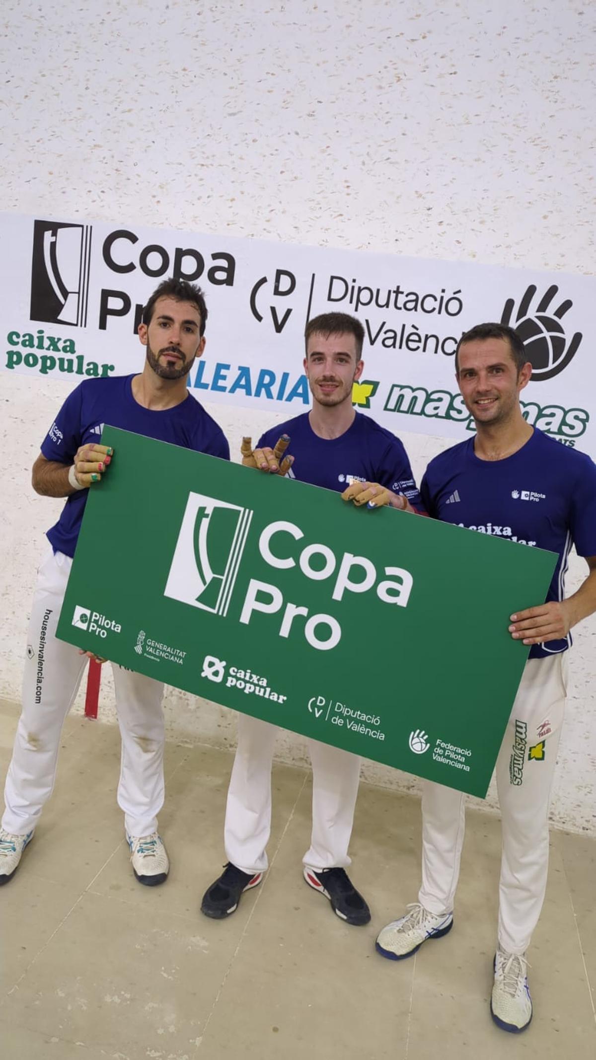 Salva Palau, Pere i Bueno dominen la classificació d'escala i corda.