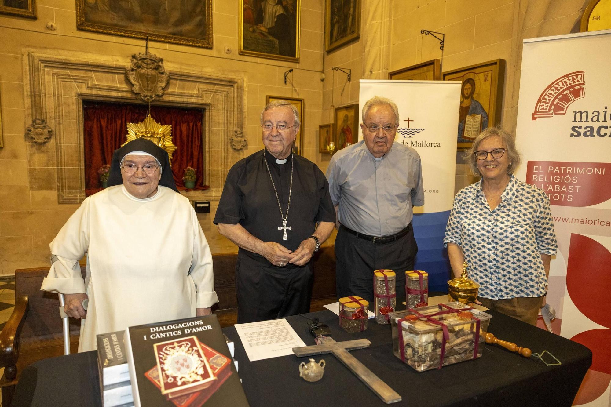 Trasladan los restos de sor Anna Maria del Santísimo Sacramento a la iglesia de Santa Catalina de Siena en Palma
