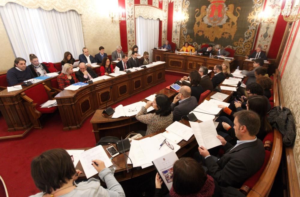 Pleno en el Ayuntamiento de Alicante