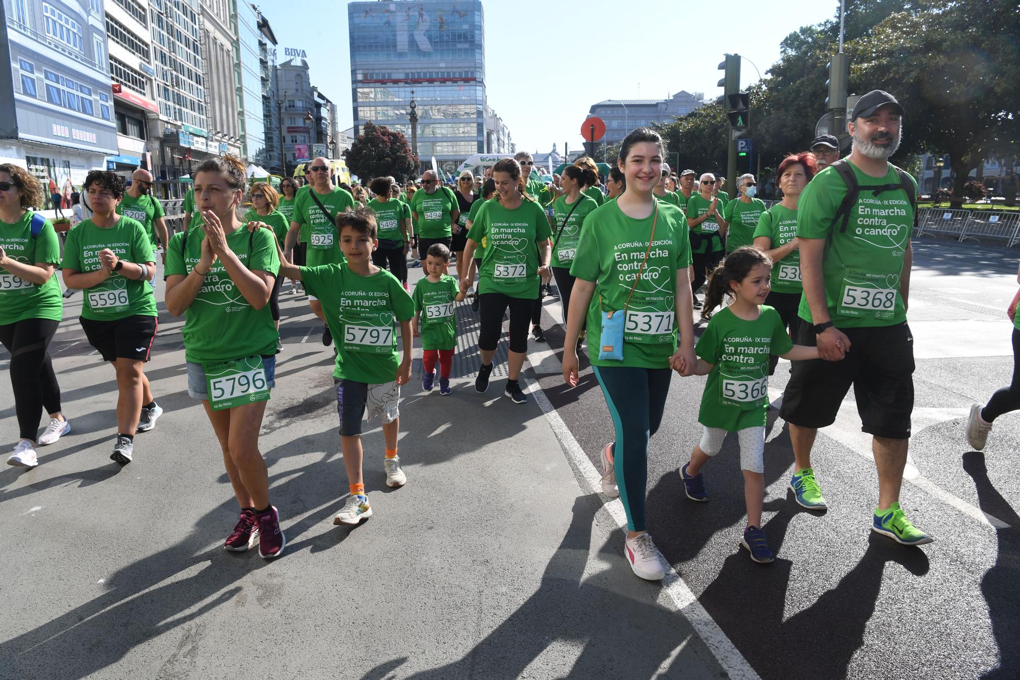 La Carrera contra el Cáncer tiñe de verde la ciudad