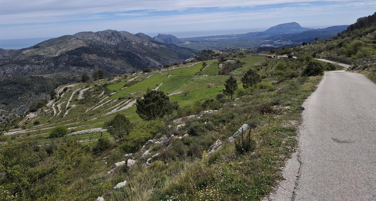 Las tierras altas de la Marina Alta, las montañas de la Vall de Laguar, muestran una intensa tonalidad verde