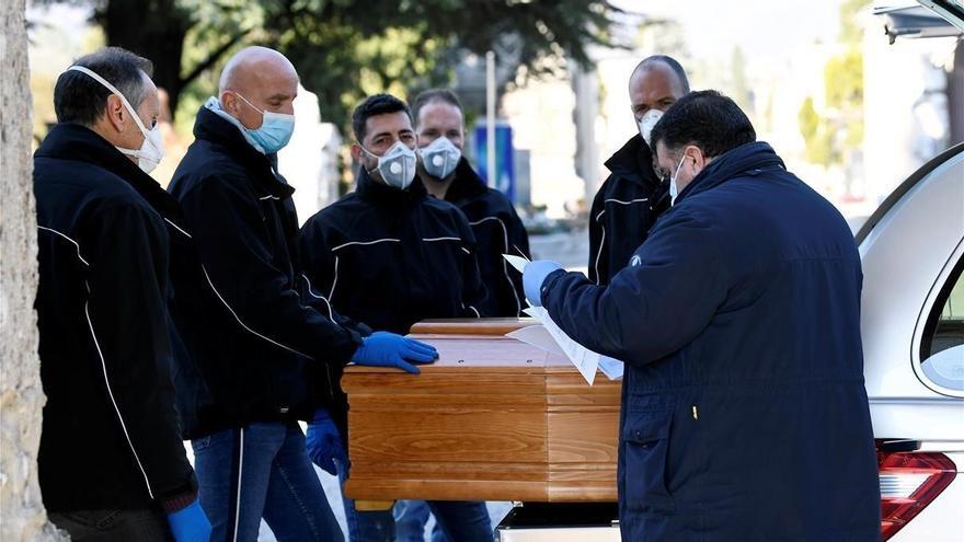 El cierre de escuelas y el confinamiento han evitado 450.000 muertes en España