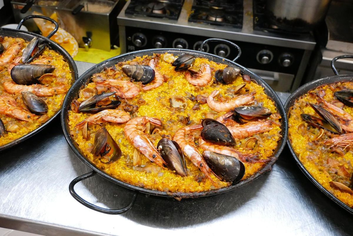 El restaurante LaPlace ofrece un menú del día con cocina casera por 15 euros.