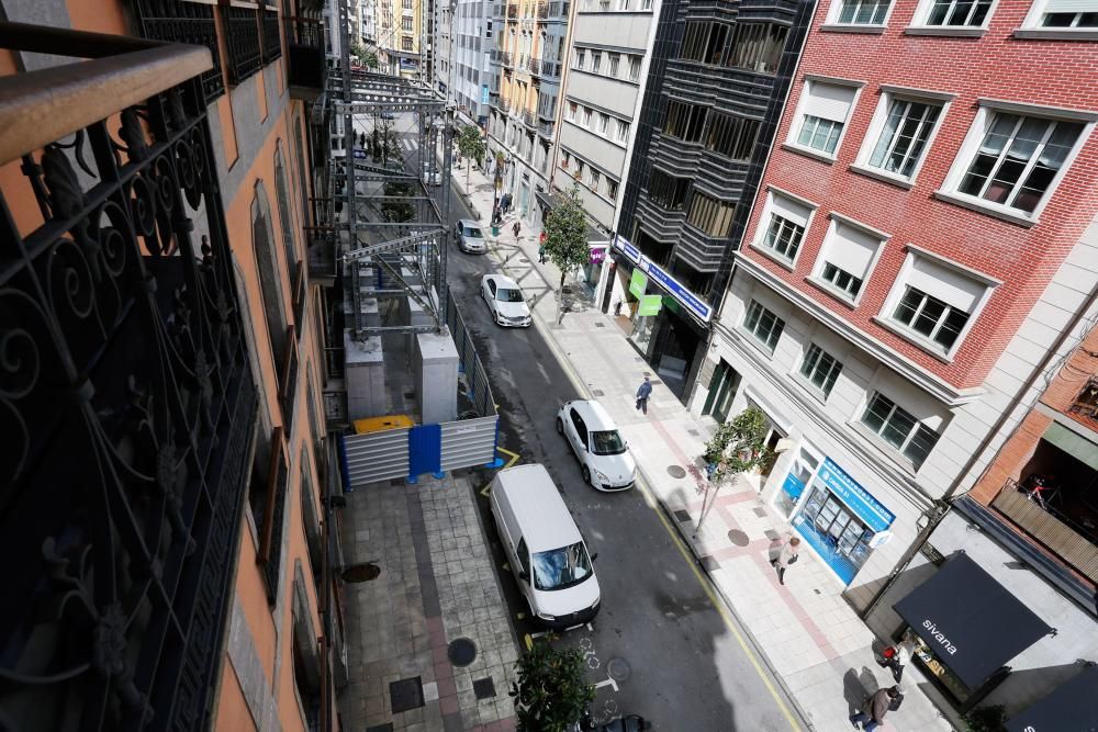 Reabre la calle Melquíades Álvarez de Oviedo