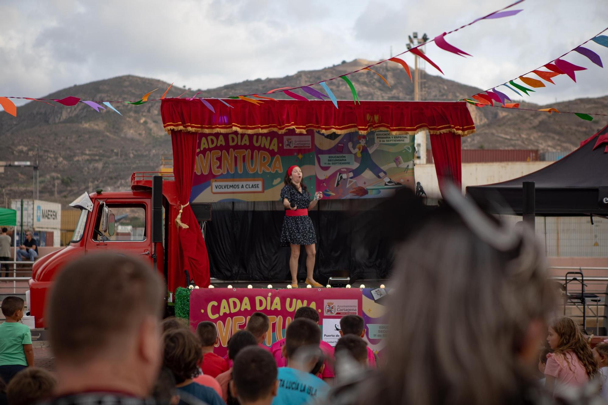 Lucha contra el absentismo escolar en Cartagena en imágenes