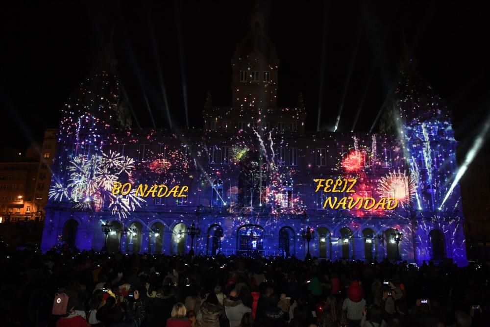 Navidad en A Coruña | Encendido del alumbrado navideño en María Pita