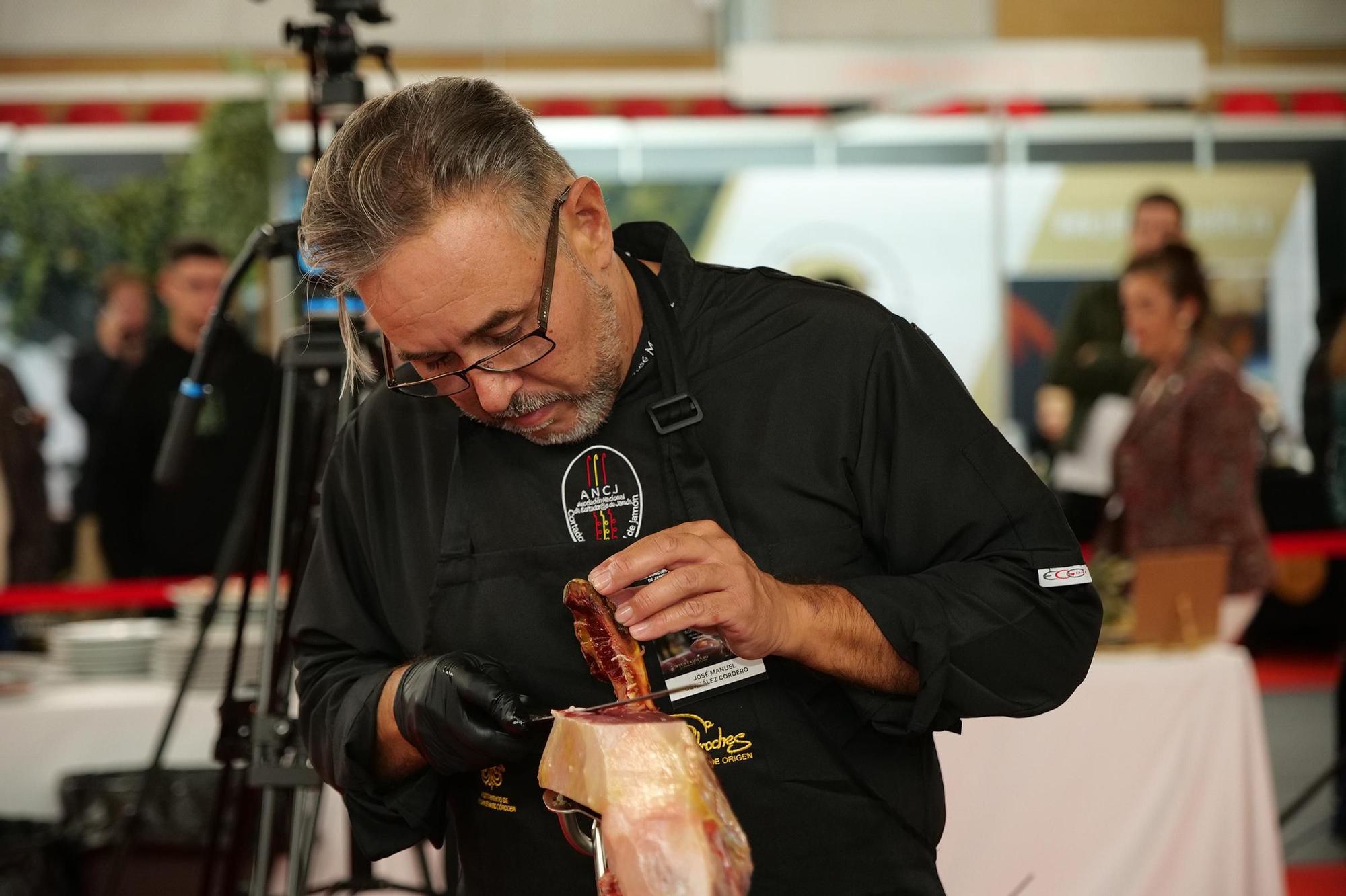 La última jornada de la Feria del Jamón de Villanueva de Córdoba, en imágenes