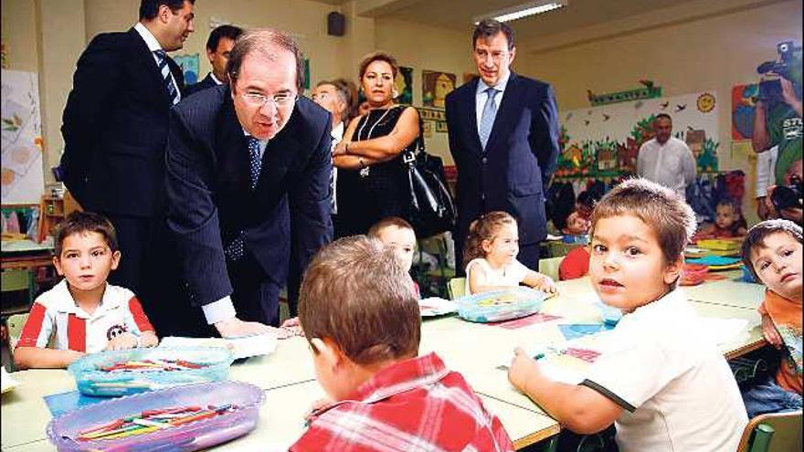 El presidente con los pequeños de cuatro años