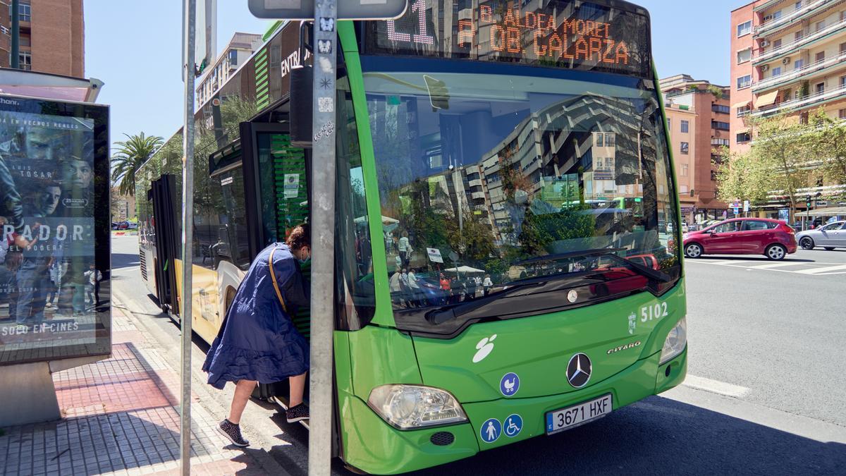 Autobús en Cáceres.