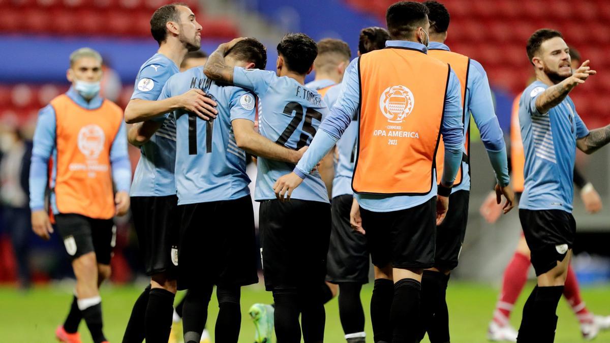 Uruguay, eliminado de la Copa América por Colombia.