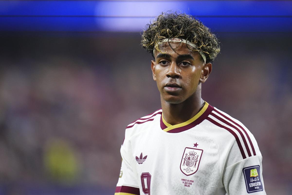 Lamine Yamal of Spain looks on during the FIFA World Cup 2026 Semi Final match between France and Spain at Dallas Stadium on July 14, 2026 in Arlington, Texas. AFP7 14/07/2026 ONLY FOR USE IN SPAIN. Jose Breton / AFP7 / Europa Press;sport;football;soccer;player;team;FIFA;World Cup;ZSPORT;ZSOCCER;France;Spain;France v Spain: Semi Final - FIFA World Cup 2026