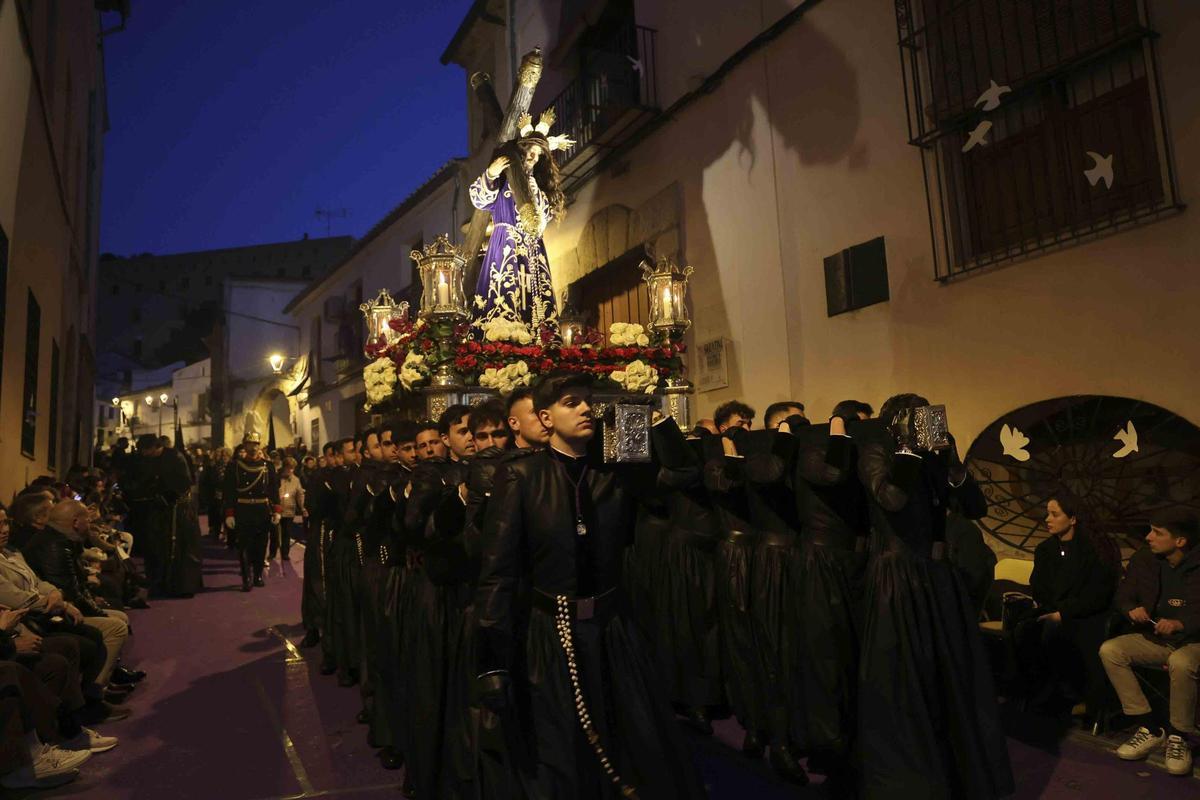 Las imágenes que dejó la Procesión de Viernes Santo en Sagunt