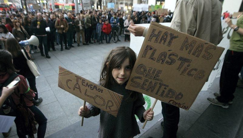 Los jóvenes zaragozanos se suman a la lucha contra el cambio climático