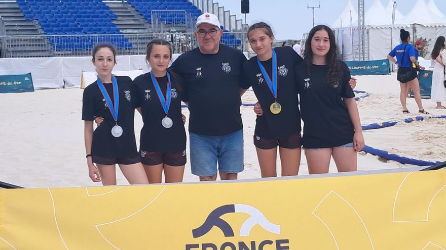 Triple podio del Lluita Morvedre en el Europeo sub 17 de lucha playa