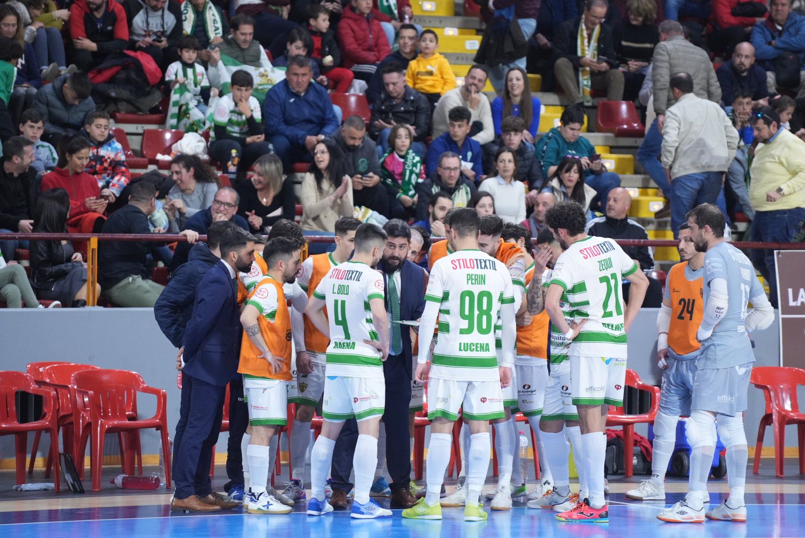 Las imágenes del Córdoba Futsal ante el Osasuna