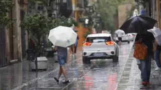 Alerta naranja por lluvias que podrían dejar hasta 50 litros en una hora