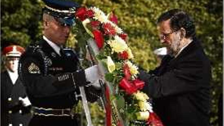 Rajoy va visitar el cementiri d&#039;Arlington.