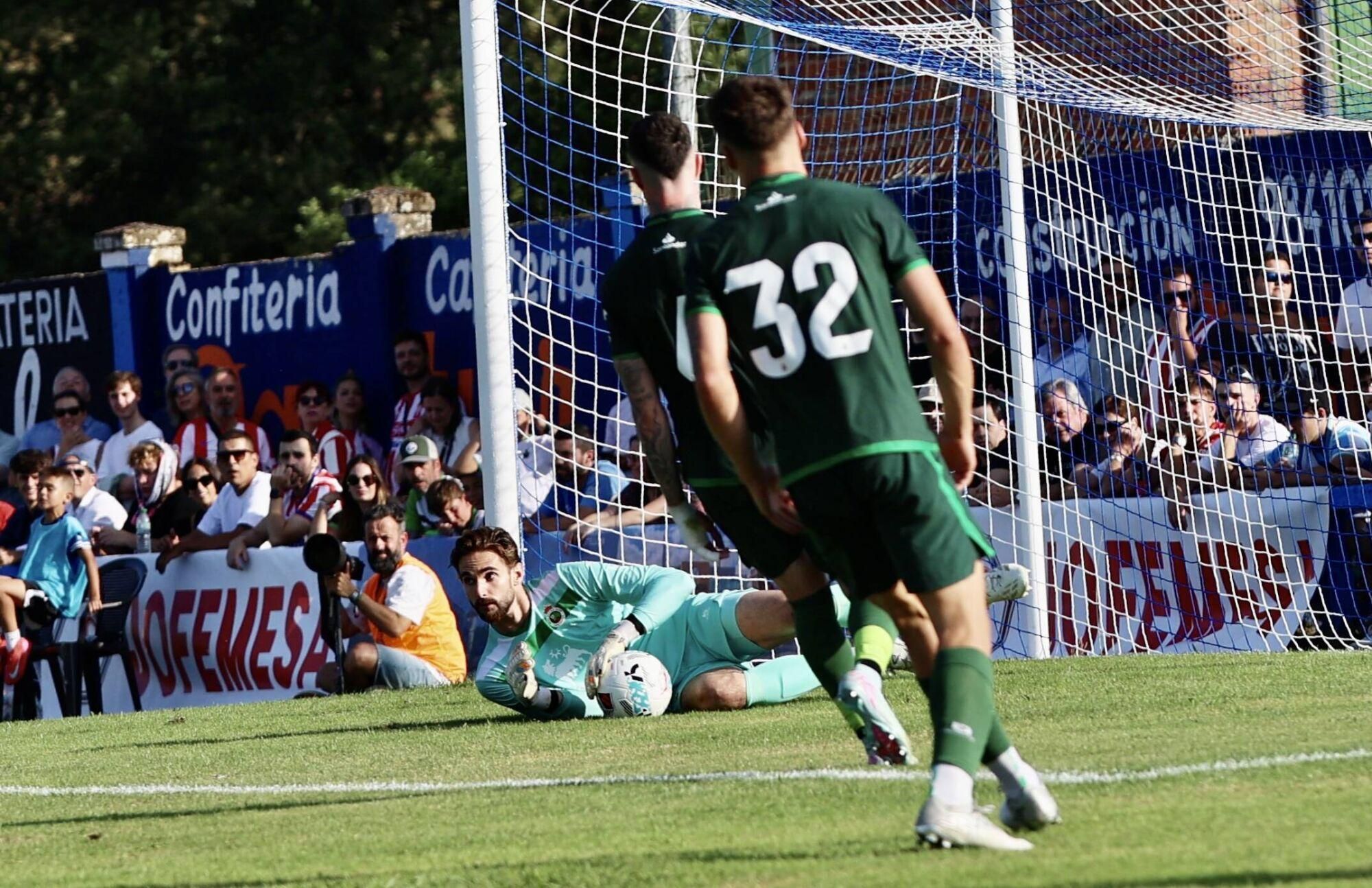 EN IMÁGENES: Amistoso de pretemporada en Grado entre Sporting y Racing de Santander