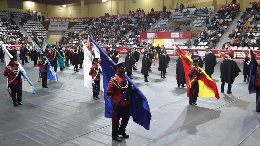 El Certamen de Rondallas regresa al pabellón de As Travesas