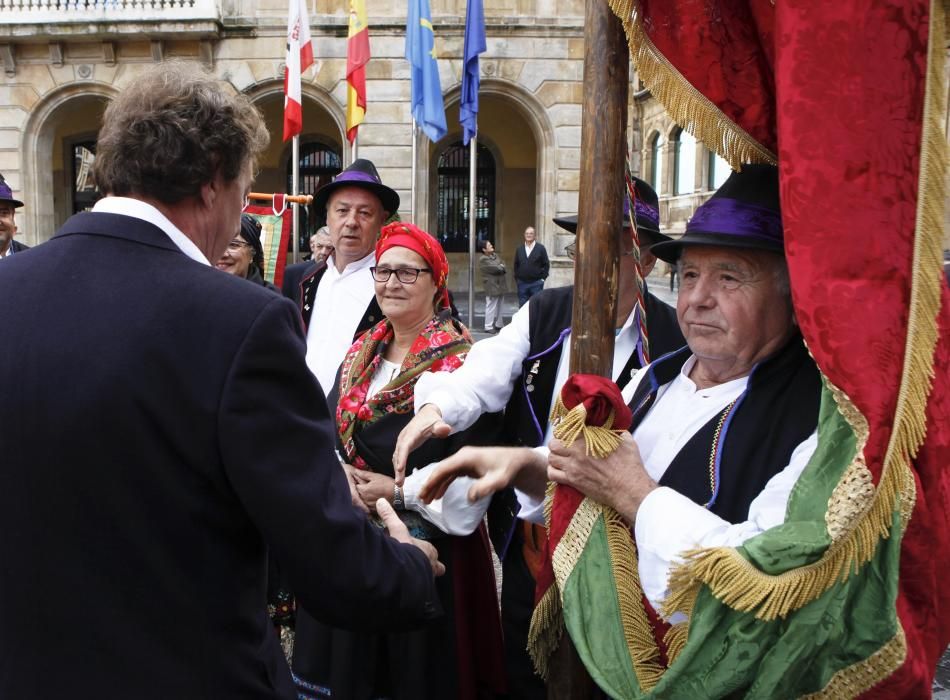 Celebración del Día de León en Gijón