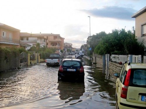 AL MENOS 16 MUERTOS TRAS UN CICL?N EN LA ISLA DE CERDE?A