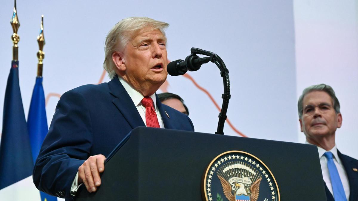 Trump vuelve a reconocer a De la Espriella como vencedor de las elecciones y complacido con los elogios del ultraderechista colombiano