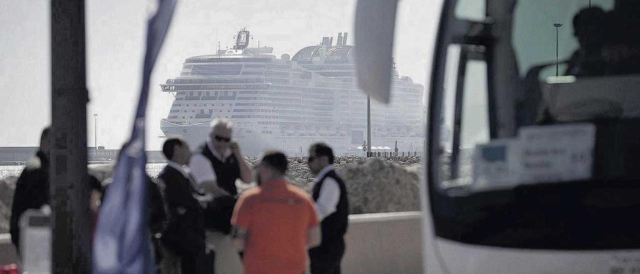 Ha sido una gran semana para los cruceros italianos en Palma, por gentileza de Francina Armengol y Aina Calvo.