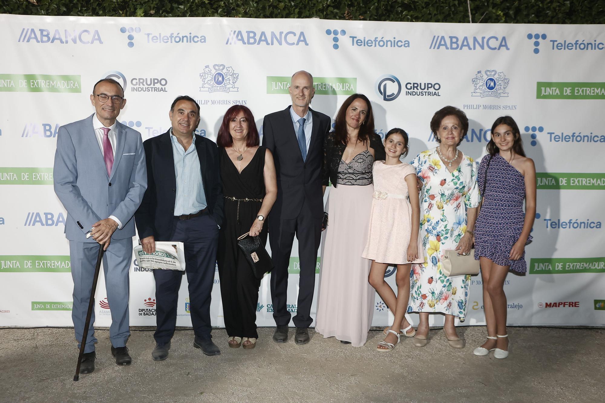 FOTOGALERÍA | Los invitados de los Premios Empresario del Año posan para El Periódico Extremadura