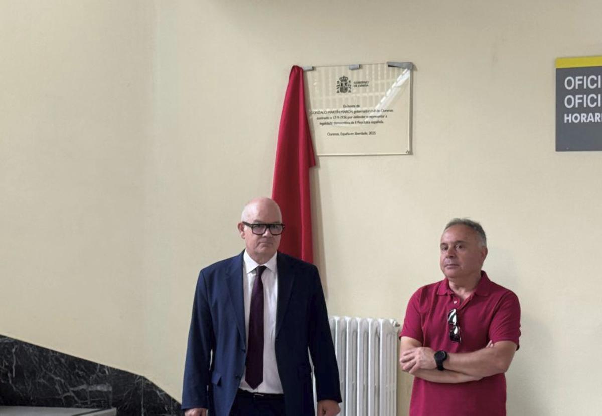 La nueva placa que honra a Gonzalo Martín March. | FDV