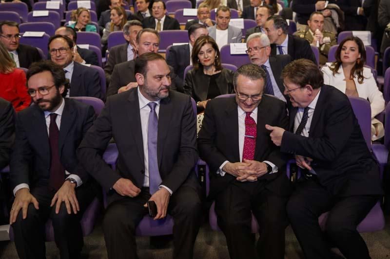 Aitor Moll, José Luis Ábalos, Javier Moll y Ximo Puig, poco antes de que comience la gala