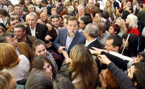 Las imágenes del mitin de la coalición PP-PAR en Zaragoza